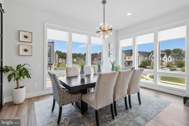 6930 SILVER LINDEN ST, Bethesda, MD 20817