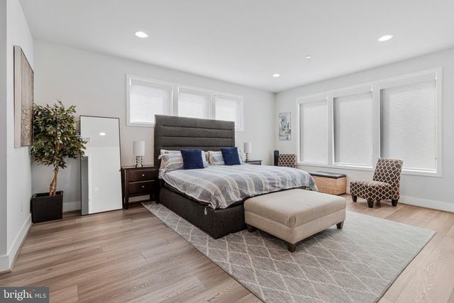 6930 SILVER LINDEN ST, Bethesda, MD 20817