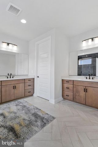6930 SILVER LINDEN ST, Bethesda, MD 20817