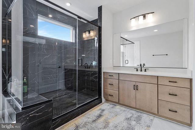 6930 SILVER LINDEN ST, Bethesda, MD 20817
