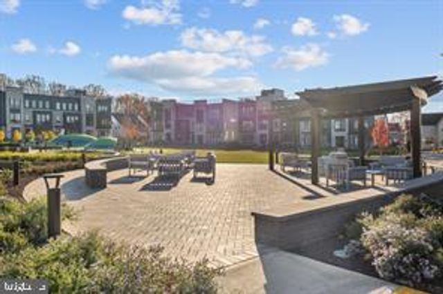6930 SILVER LINDEN ST, Bethesda, MD 20817