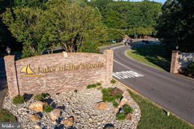 103 HILLSIDE DR, Locust Grove, VA 22508