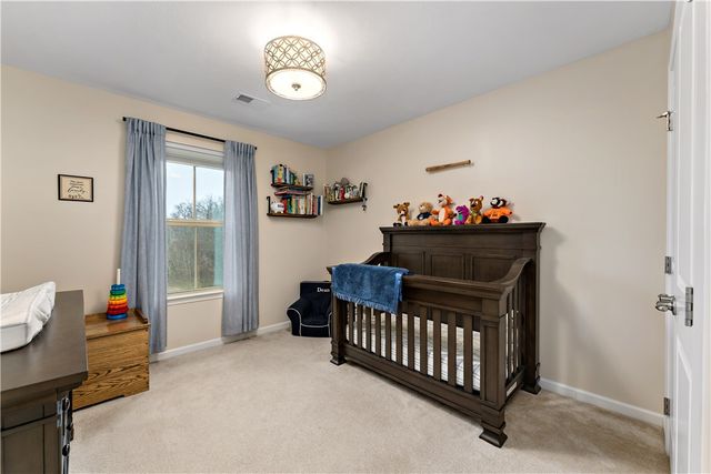 170 Arbor Trail Dr, Robinson Twp, PA 15136