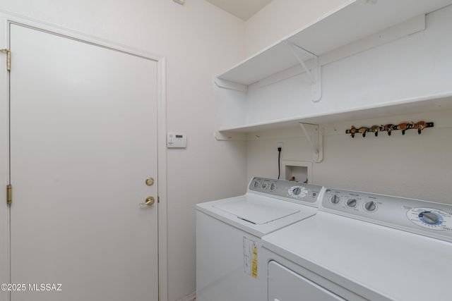 7653 W Starry Night Lane, Tucson, AZ 85743