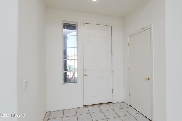 7653 W Starry Night Lane, Tucson, AZ 85743