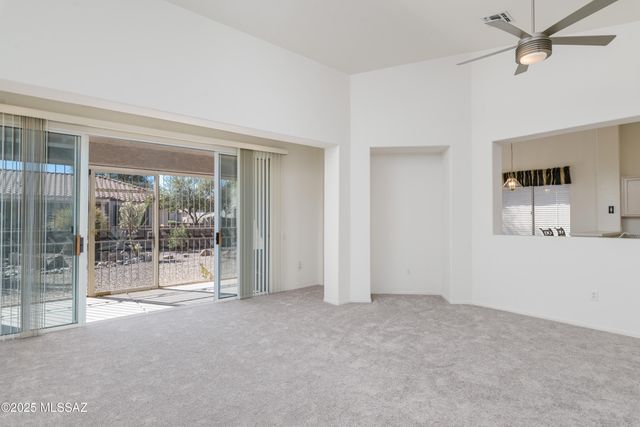 7653 W Starry Night Lane, Tucson, AZ 85743
