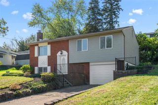 161 Warrencliff Dr, Monaca, PA 15061