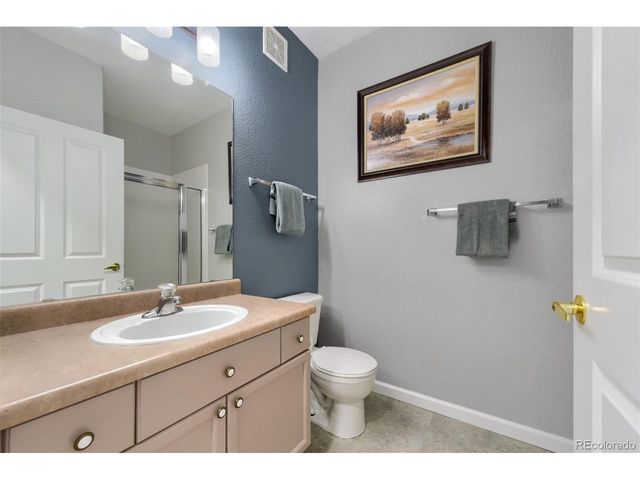 8520 S Holland Ln 204, Littleton, CO 80128