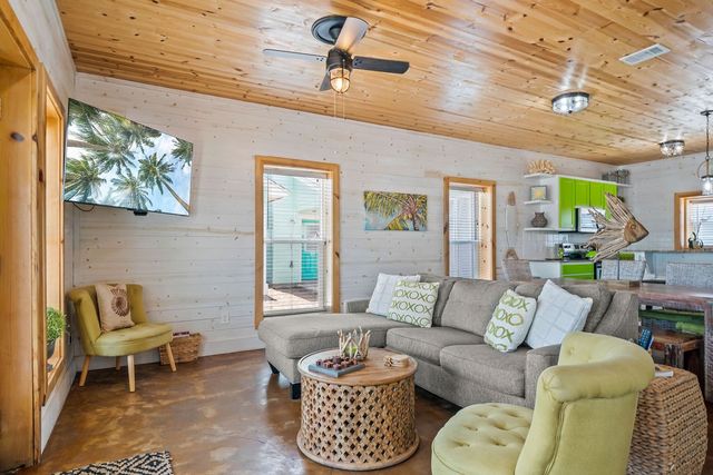 2120 S 11th St 501, Port Aransas, TX 78373