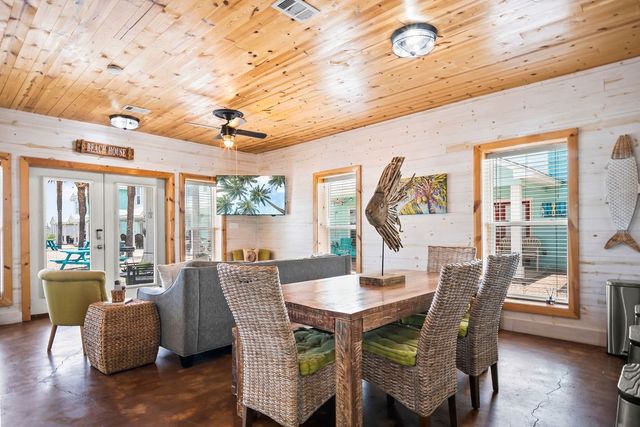 2120 S 11th St 501, Port Aransas, TX 78373