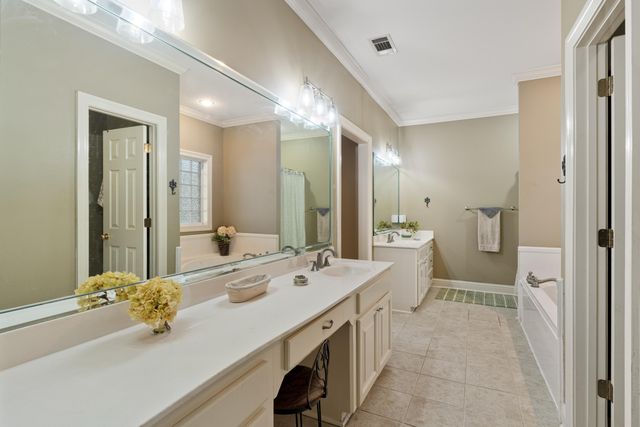 4 Meriwether Cir., Hattiesburg, MS 39402