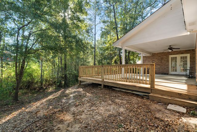 4 Meriwether Cir., Hattiesburg, MS 39402