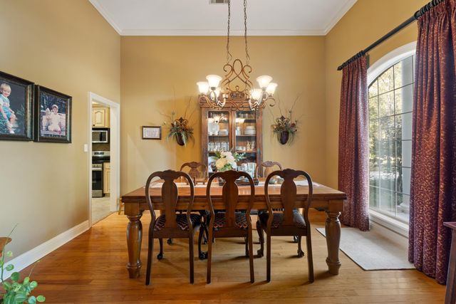 4 Meriwether Cir., Hattiesburg, MS 39402