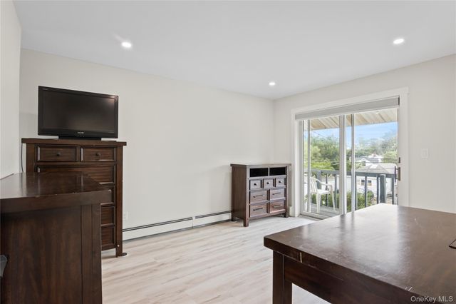 19 Pine Lane, Bayville, NY 11709