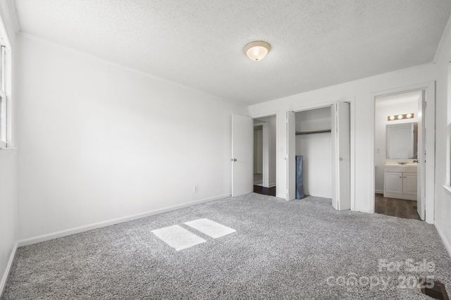 8311 Mcilwaine Road, Huntersville, NC 28078