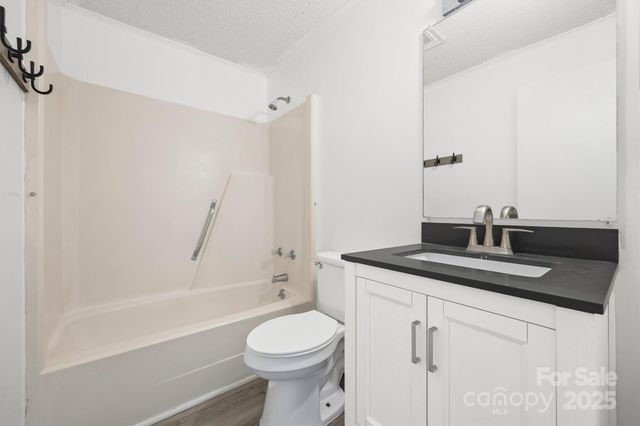 8311 Mcilwaine Road, Huntersville, NC 28078