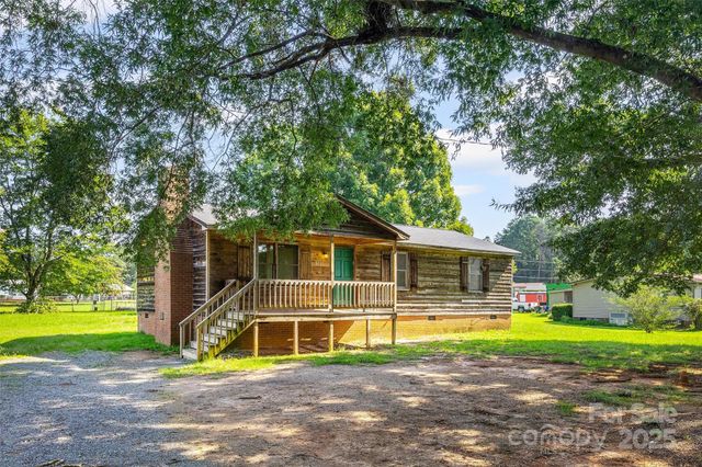 8311 Mcilwaine Road, Huntersville, NC 28078