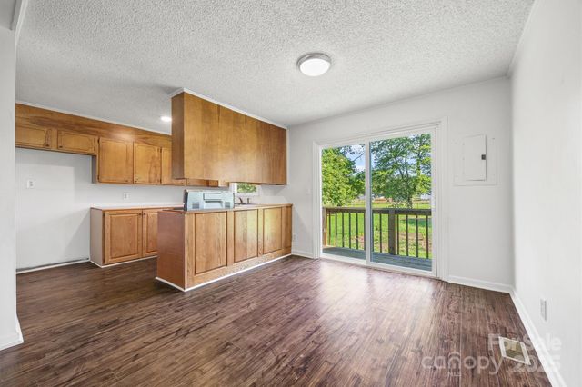 8311 Mcilwaine Road, Huntersville, NC 28078