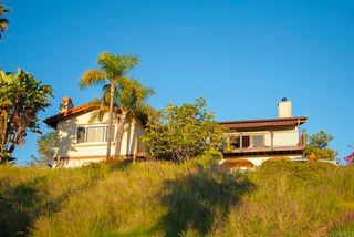 1330 Sugarbush Drive, Vista, CA 92084