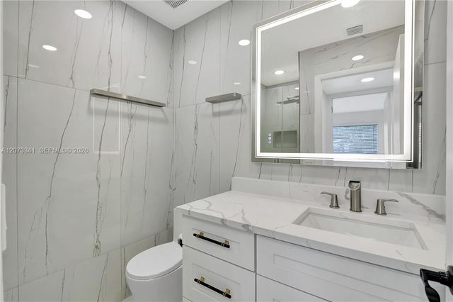 708 Normandy O 708, Delray Beach, FL 33484