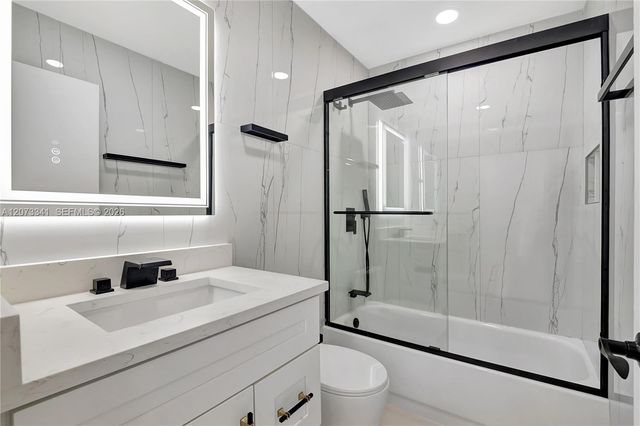 708 Normandy O 708, Delray Beach, FL 33484