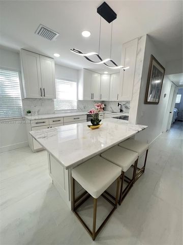 708 Normandy O 708, Delray Beach, FL 33484