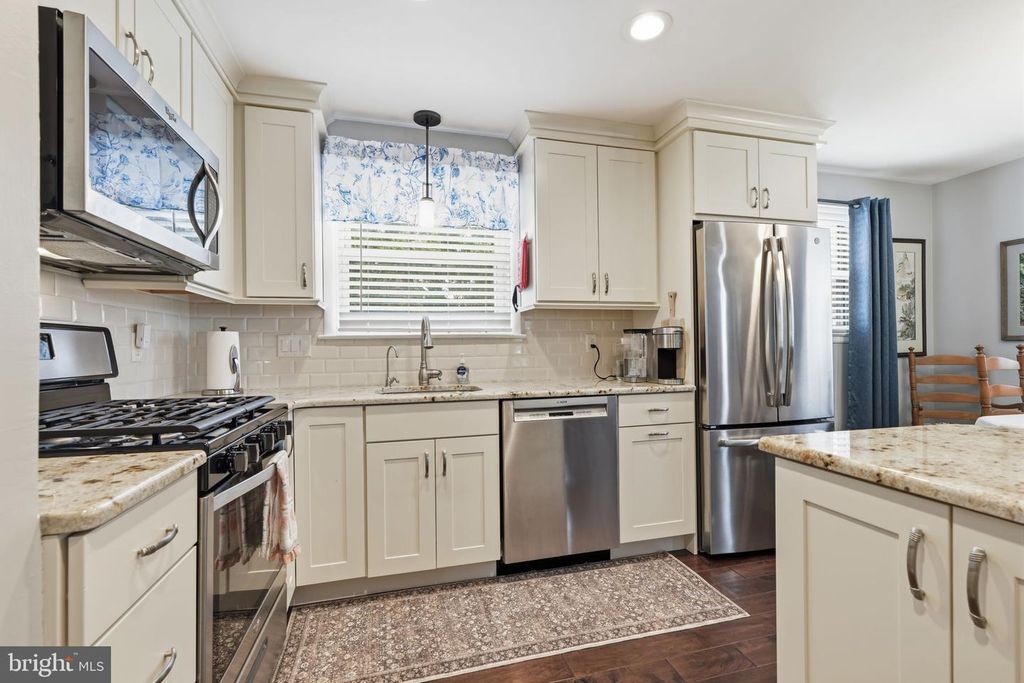 603 PADDOCK RD, SOUTHAMPTON, PA 18966 — photo 4