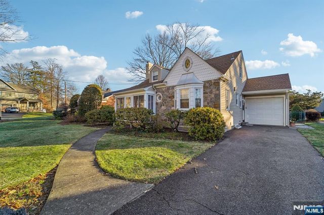 55 Victor Place, Hawthorne, NJ 07506
