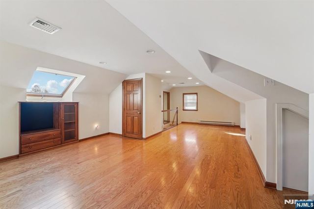 55 Victor Place, Hawthorne, NJ 07506