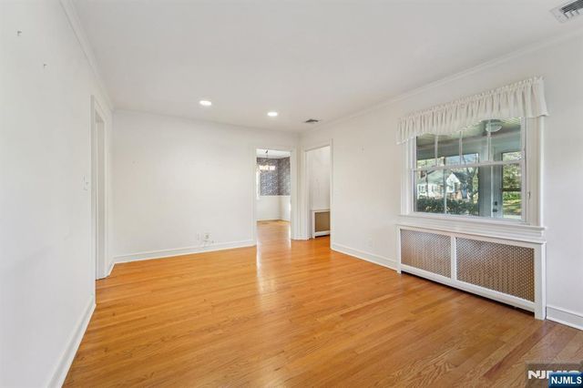 55 Victor Place, Hawthorne, NJ 07506