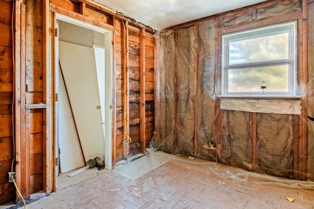 5827 E 3500s Road, St. Anne, IL 60964