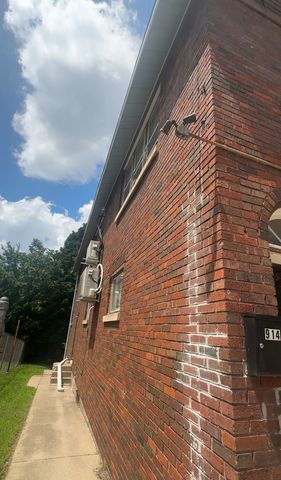 914-916 N Winnebago Street N, Rockford, IL 61103