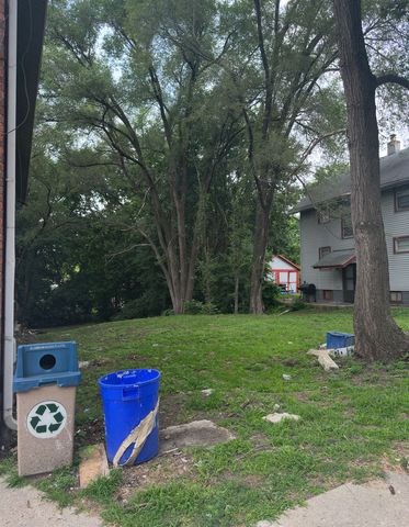 914-916 N Winnebago Street N, Rockford, IL 61103