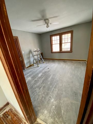 914-916 N Winnebago Street N, Rockford, IL 61103