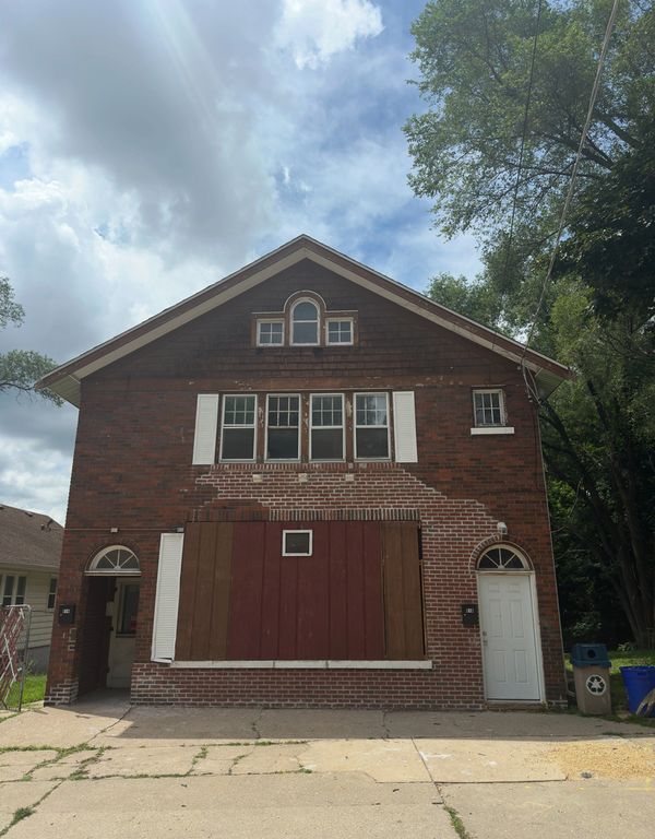 914-916 N Winnebago Street N, Rockford, IL 61103