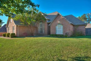 6712 HARE HILL DR, Bartlett, TN 38002