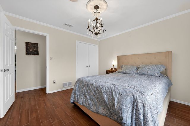 2307 Honeysuckle Drive, Richardson, TX 75082