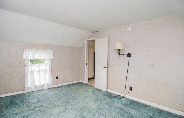 69 W Main St, West Brookfield, MA 01585