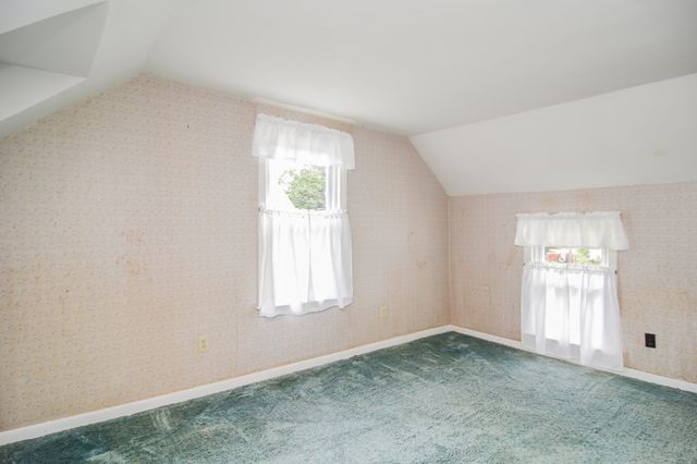 69 W Main St, West Brookfield, MA 01585