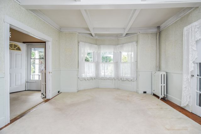 69 W Main St, West Brookfield, MA 01585