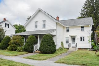 69 W Main St, West Brookfield, MA 01585