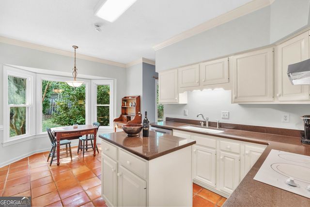 8 Chestley Place, Savannah, GA 31406