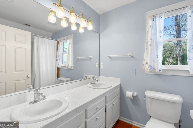 8 Chestley Place, Savannah, GA 31406