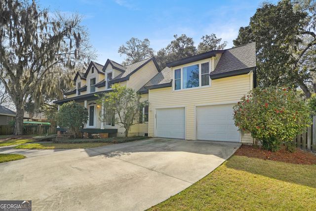 8 Chestley Place, Savannah, GA 31406