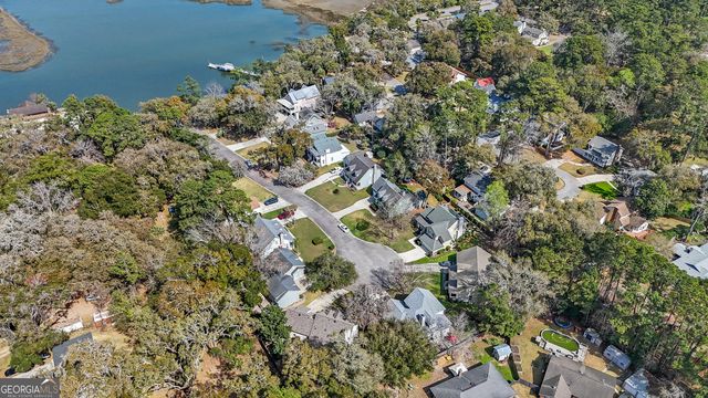 8 Chestley Place, Savannah, GA 31406