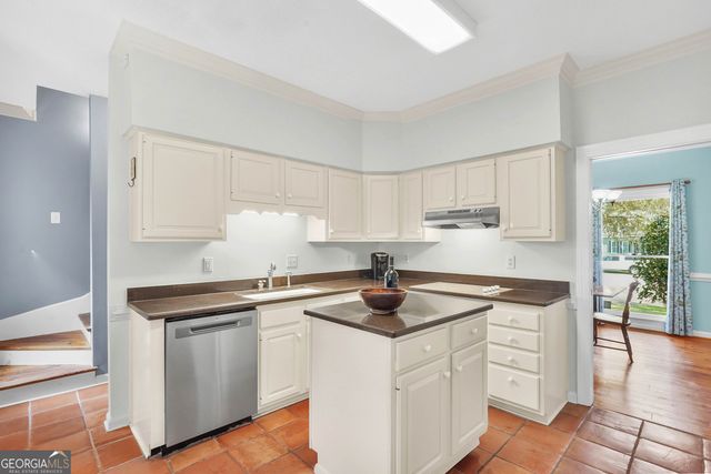 8 Chestley Place, Savannah, GA 31406