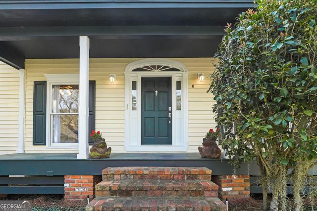 8 Chestley Place, Savannah, GA 31406