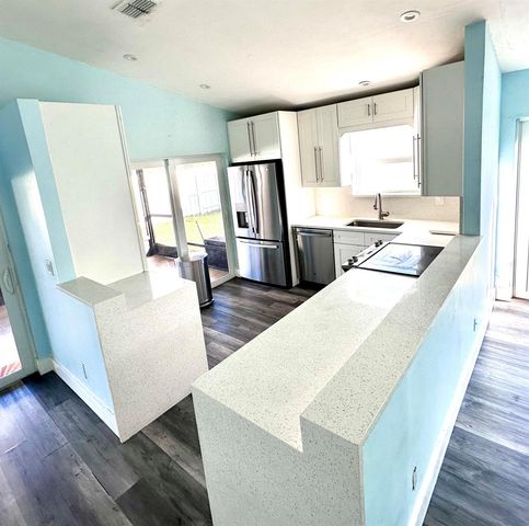 57 Buxton Lane, Boynton Beach, FL 33426