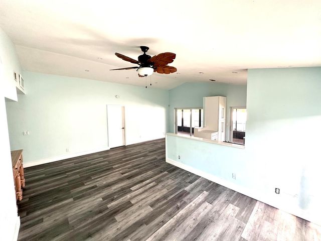 57 Buxton Lane, Boynton Beach, FL 33426