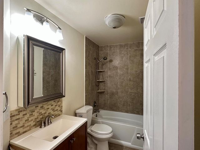 57 Buxton Lane, Boynton Beach, FL 33426